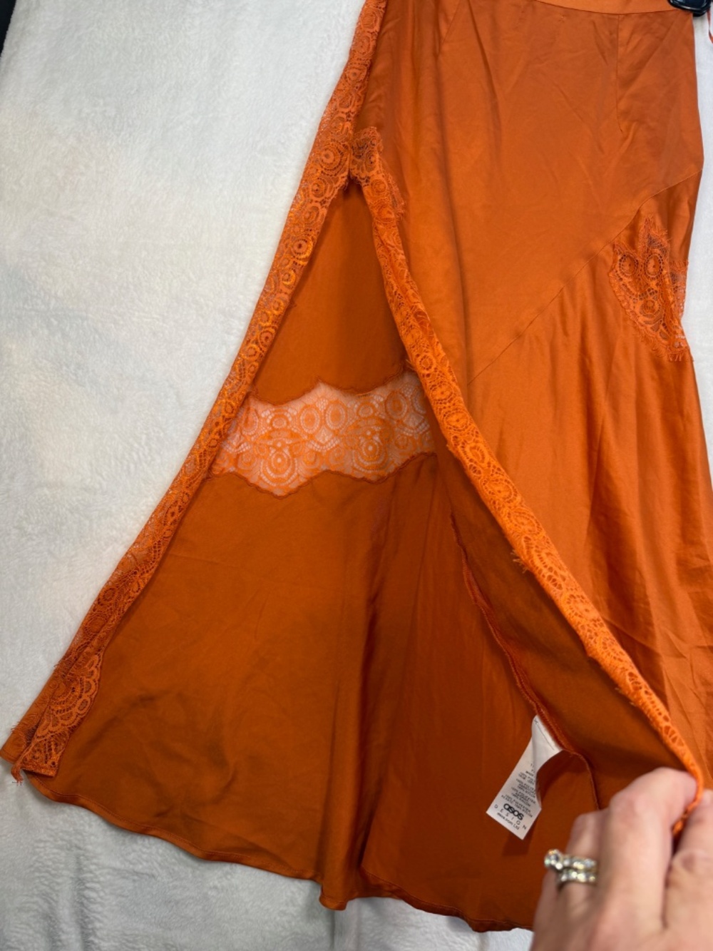 Asos Midi Skirt Womens Size 0 Orange Satin Lace Boho Witchy Goddess Fairy - Picture 3 of 8